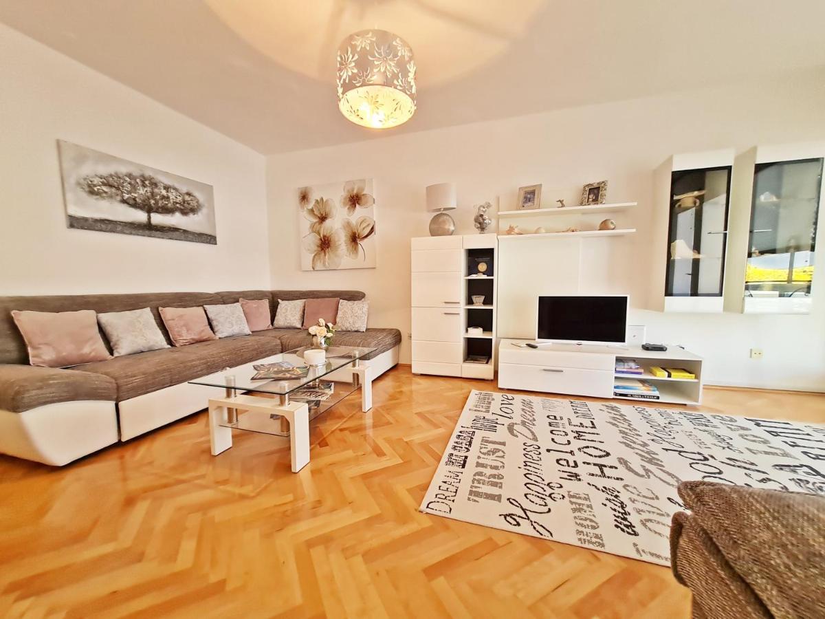 Beach Apartment Ivana Omiš Extérieur photo