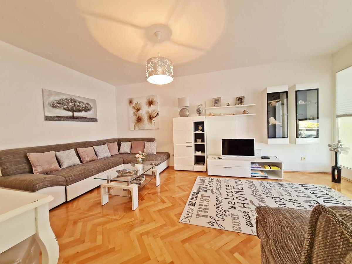 Beach Apartment Ivana Omiš Extérieur photo