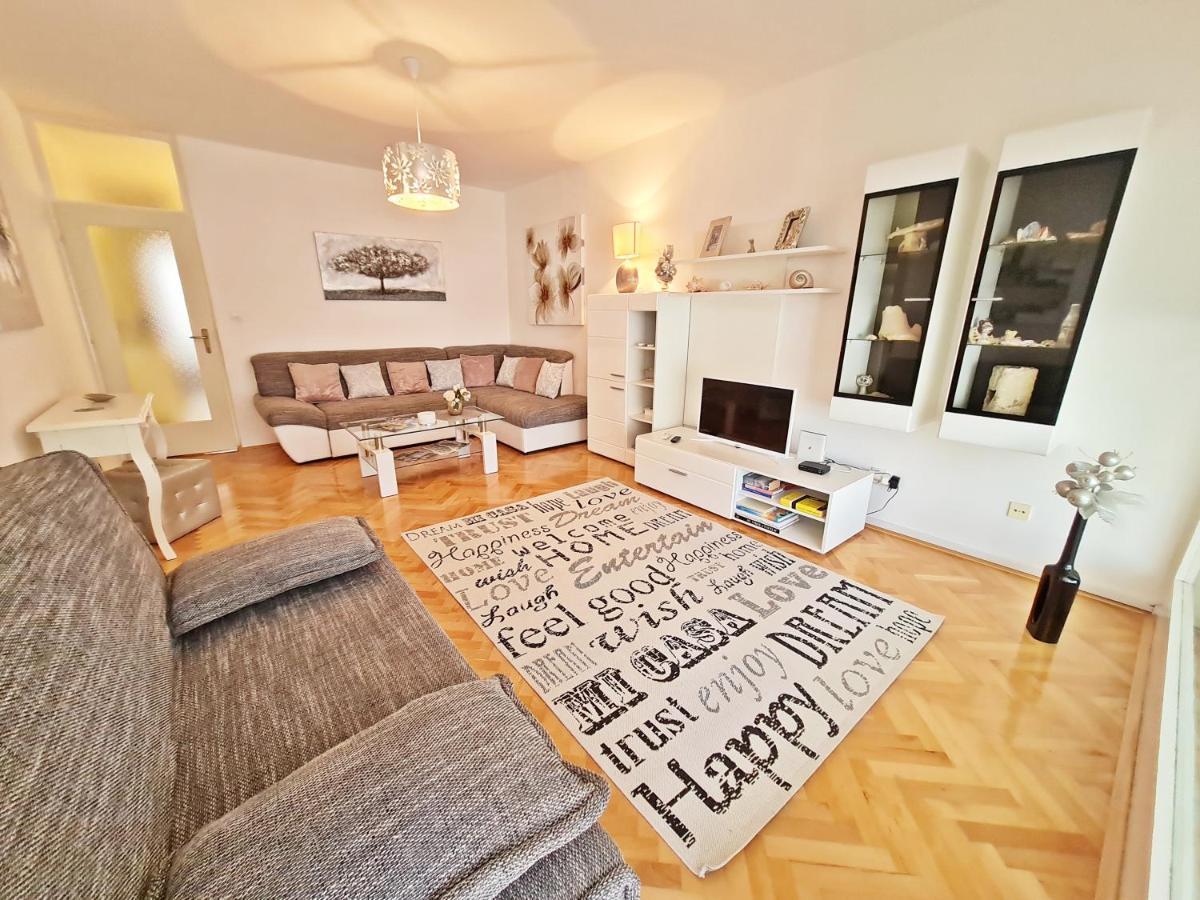 Beach Apartment Ivana Omiš Extérieur photo