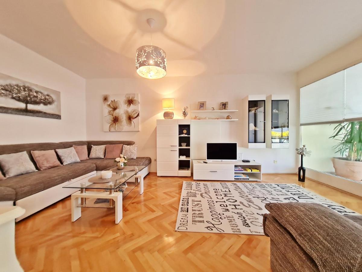 Beach Apartment Ivana Omiš Extérieur photo