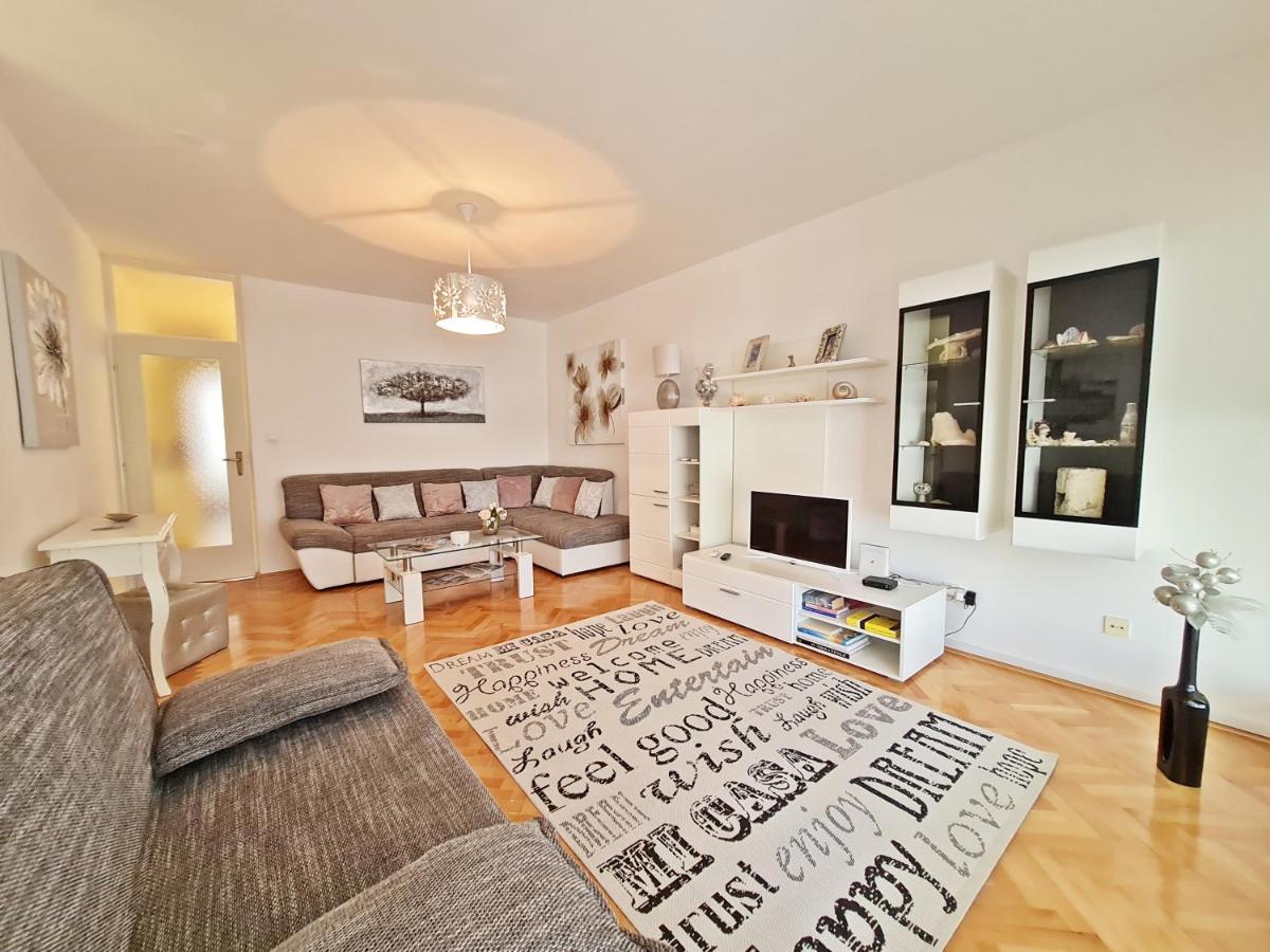 Beach Apartment Ivana Omiš Extérieur photo