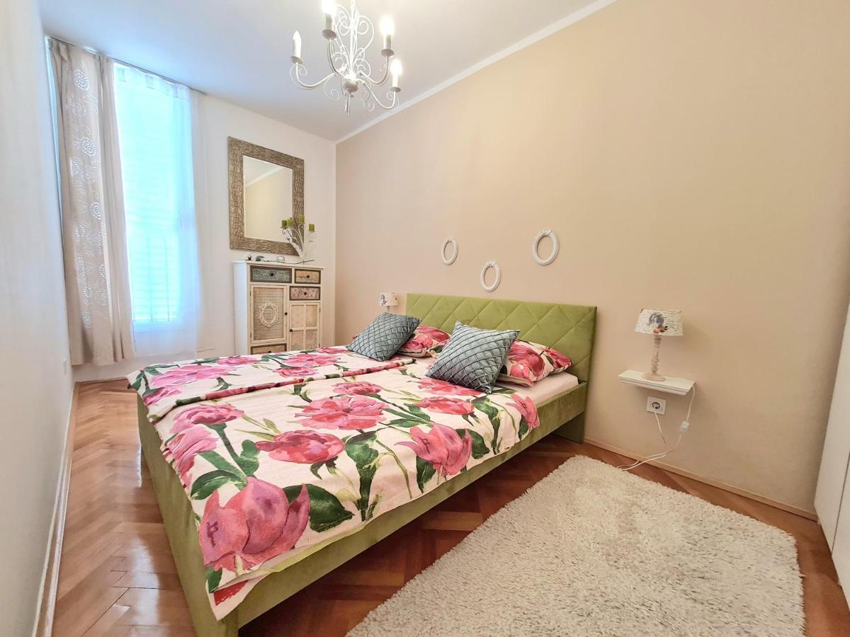 Beach Apartment Ivana Omiš Extérieur photo