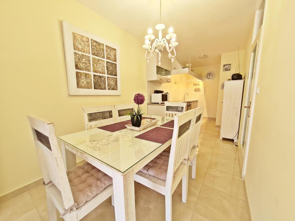 Beach Apartment Ivana Omiš Extérieur photo