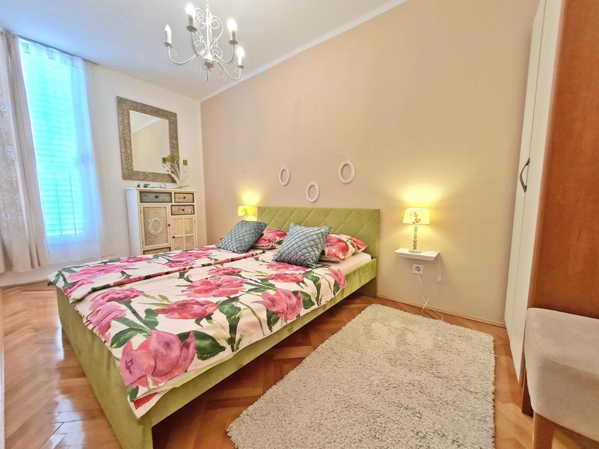 Beach Apartment Ivana Omiš Extérieur photo